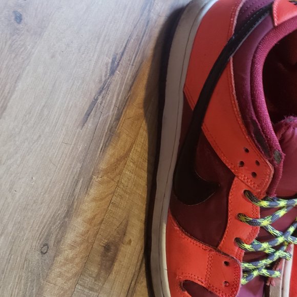 Nike sb crimson laser dunk low 11 - Picture 2 of 12